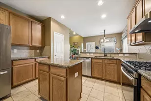 415 Willow Pointe Dr, League City, TX 77573 - Photo 12