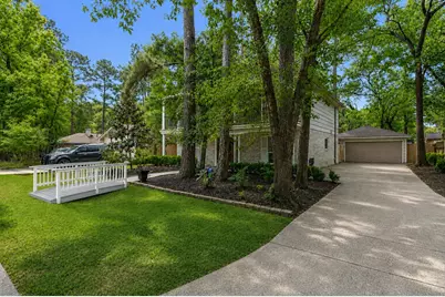 5 N Deerfoot Circle, The Woodlands, TX 77380 - Photo 2