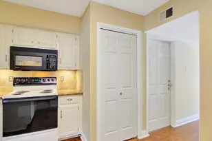 1140 Marina Bay Dr, Kemah, TX 77565 - Photo 18