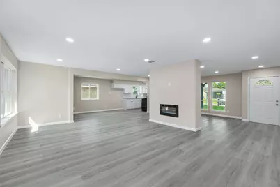 9806 Sagebark Drive, Houston, TX 77089 - Photo 16