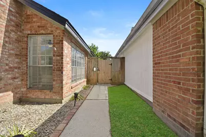 8403 Cienna Drive, Houston, TX 77040 - Photo 6