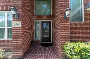 311 Saunter Dr, Stafford, TX 77477 - Photo 2