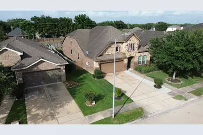 1991 Honey Meadow Lane Lane, Pearland, TX 77089 - Photo 2