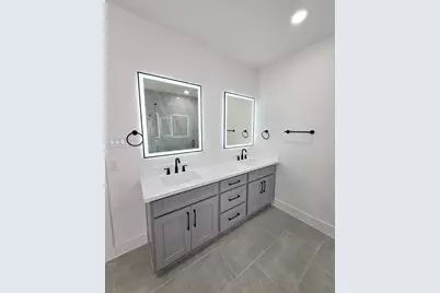 2618 Dennis Street, Houston, TX 77004 - Photo 32