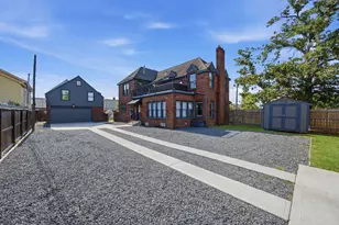 210 Coronado St, Houston, TX 77009 - Photo 42