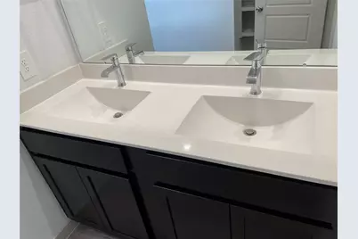 12721 Oxford Gate Drive, Houston, TX 77047 - Photo 10