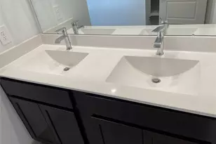 12721 Oxford Gate Dr, Houston, TX 77047 - Photo 10