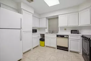 5200 Weslayan St, Houston, TX 77005 - Photo 6