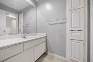 5200 Weslayan St, Houston, TX 77005 - Photo 8
