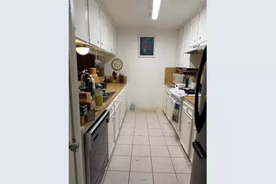 8652 Maplecrest Drive, Houston, TX 77099 - Photo 6