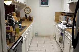 8652 Maplecrest Dr, Houston, TX 77099 - Photo 6