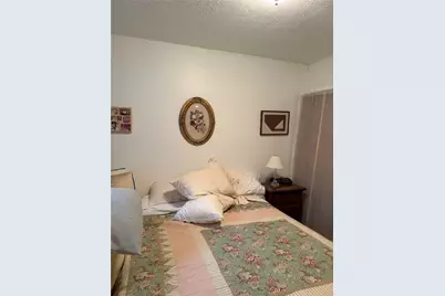 8652 Maplecrest Drive, Houston, TX 77099 - Photo 8