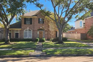 7022 Emerald Glen Dr, Sugar Land, TX 77479 - Photo 1