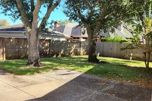 7022 Emerald Glen Dr, Sugar Land, TX 77479 - Photo 30