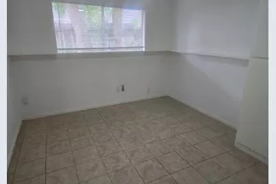 10622 Beckfield Drive, Houston, TX 77099 - Photo 12