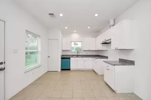 9210 Wheatley St, Houston, TX 77088 - Photo 22