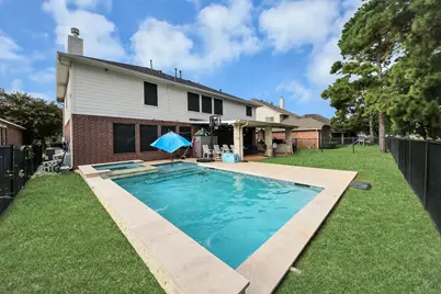 7714 Heron Lakes Drive, Houston, TX 77064 - Photo 34