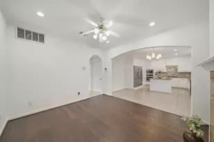 6115 Windwater Pointe, Houston, TX 77036 - Photo 6