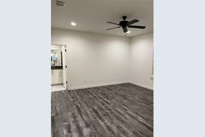 1145 N Academy #2, New Braunfels, TX 78130 - Photo 10