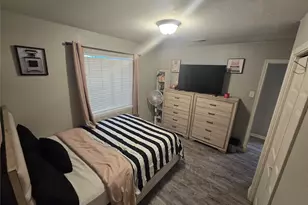 315 E Janisch Rd, Houston, TX 77022 - Photo 14