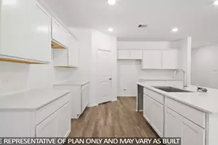 205 Homestead Ct, Dayton, TX 77535 - Photo 4