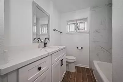 1029 Dolly Wright Street, Houston, TX 77088 - Photo 6
