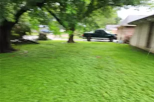 7211 Log View Dr, Houston, TX 77040 - Photo 4