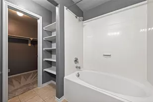 1431 Joy Oaks Ln, Houston, TX 77073 - Photo 12