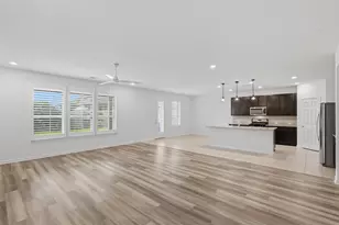 3904 Waterworth Wy, Pearland, TX 77584 - Photo 2