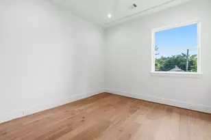 1002 E 25th St, Houston, TX 77009 - Photo 22