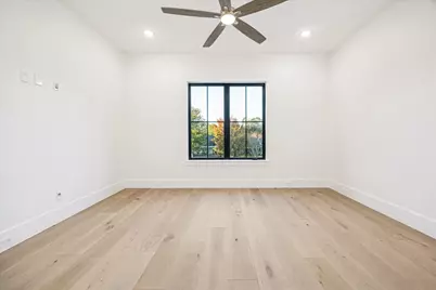431 W 30th Street, Houston, TX 77018 - Photo 26
