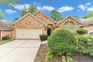 7 Currymead Pl, The Woodlands, TX 77382 - Photo 2