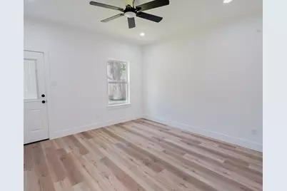 8531 Rinn Street, Houston, TX 77078 - Photo 10