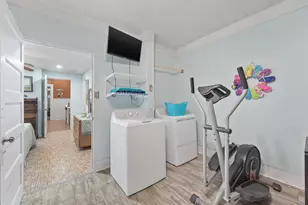 2212 32nd St, Galveston, TX 77550 - Photo 20