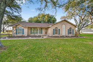 12016 Cloudt Rd, Needville, TX 77461 - Photo 4