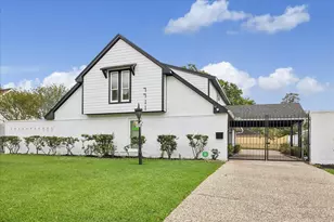 7711 Meadowvale Dr, Houston, TX 77063 - Photo 2