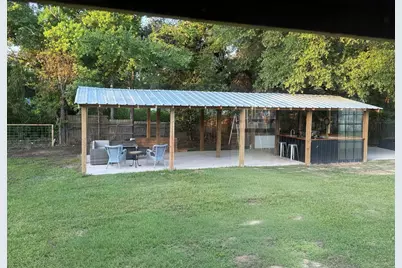 277 Lucy, Livingston, TX 77351 - Photo 40