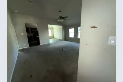 102 Pebble Springs Lane, Cleveland, TX 77327 - Photo 6
