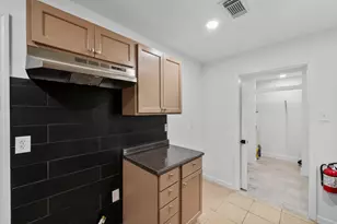 1614 Palmwood Dr, Pasadena, TX 77502 - Photo 16