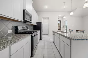 3722 Amoroso Dr, Rosharon, TX 77583 - Photo 10