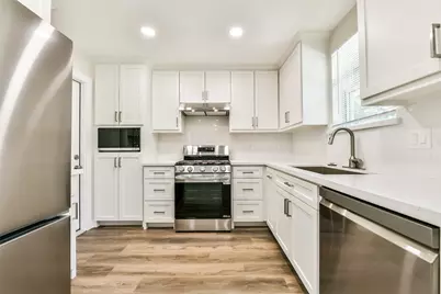 515 Bellmar Lane, Friendswood, TX 77546 - Photo 10