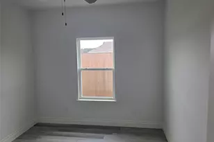 9606 Scarlet Robin Ln, Houston, TX 77078 - Photo 12