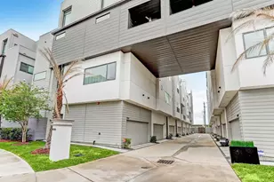 5905 E Post Oak Ln, Houston, TX 77055 - Photo 4