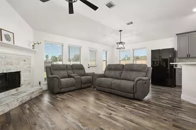 847 Crystal Bay Lane, League City, TX 77573 - Photo 10