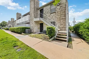 10843 Braes Bend Dr, Houston, TX 77071 - Photo 2