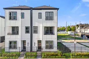 2708 Grand Fountains Dr, Houston, TX 77054 - Photo 2