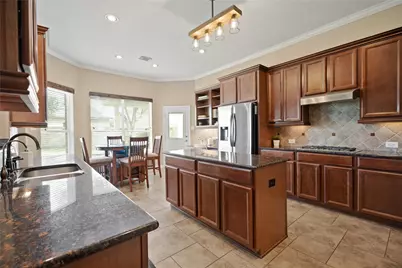 418 Bonnie Bay Court, League City, TX 77573 - Photo 6