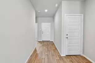 4638 Coral Bean St, Pinehurst, TX 77362 - Photo 4