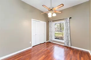 26418 Maplewood Dr, Oak Ridge North, TX 77386 - Photo 10