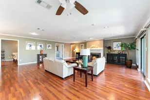 26418 Maplewood Dr, Oak Ridge North, TX 77386 - Photo 4